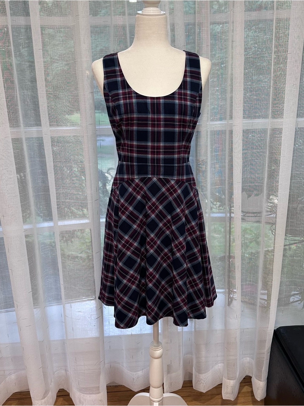 Donna Morgan Navy and Burgundy Plaid Scoop-Neck Fit-and-Flare Dress Size 8